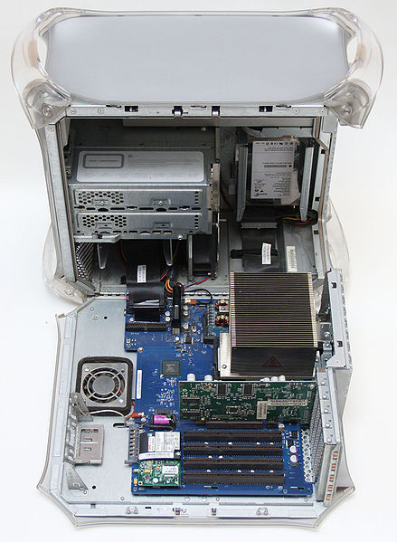 Power Mac G4 otevreny