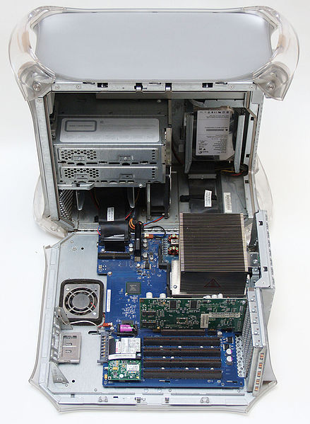 Power Mac G4 otevreny Power Mac G4 otevreny